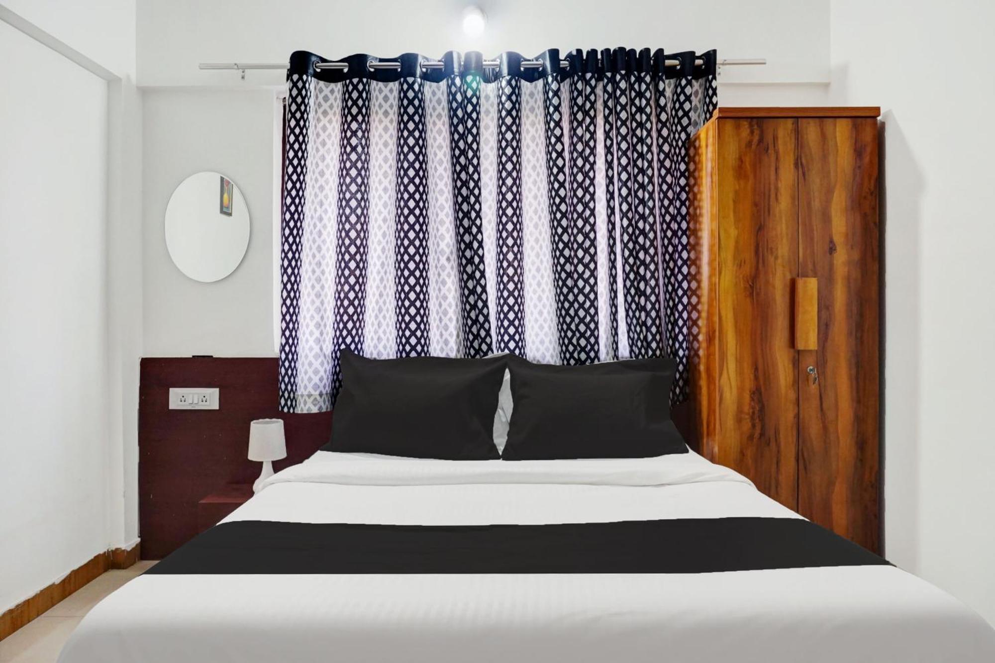 Hotel O Nisarg Villa Pune Bagian luar foto